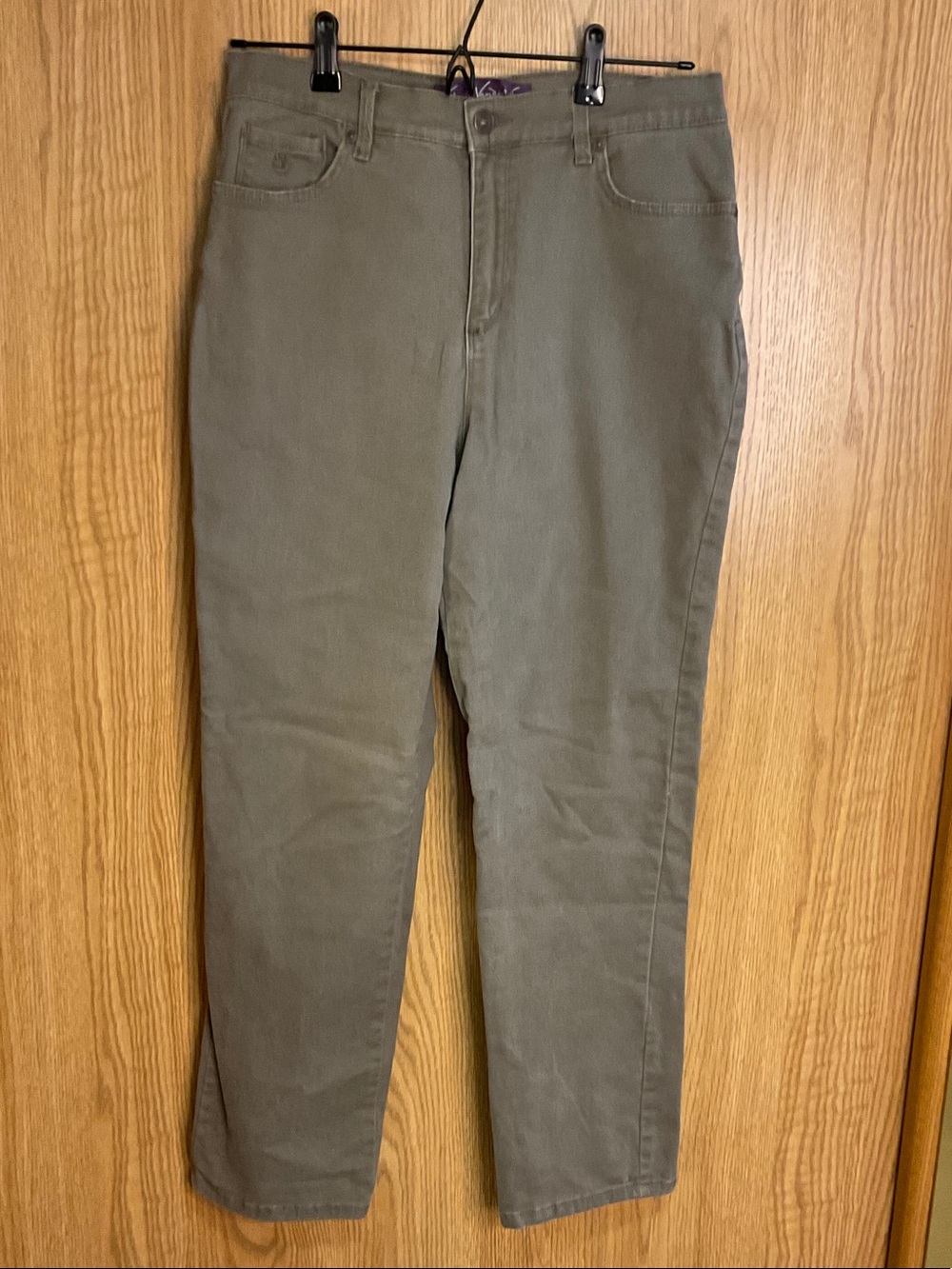 Gloria Vanderbilt Olive Green Straight-Leg Pants